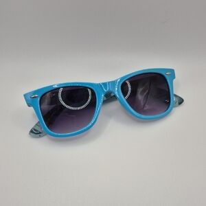 Blue ray ban su glases